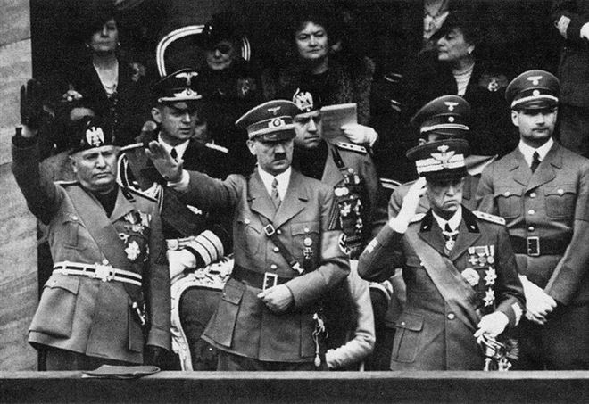 Un Paese di re e di vigliacchi. Quel giorno del 1943 in cui Vittorio Emanuele III scappò lasciando l’Italia ai tedeschi… buon Natale Repubblica Italiana!
