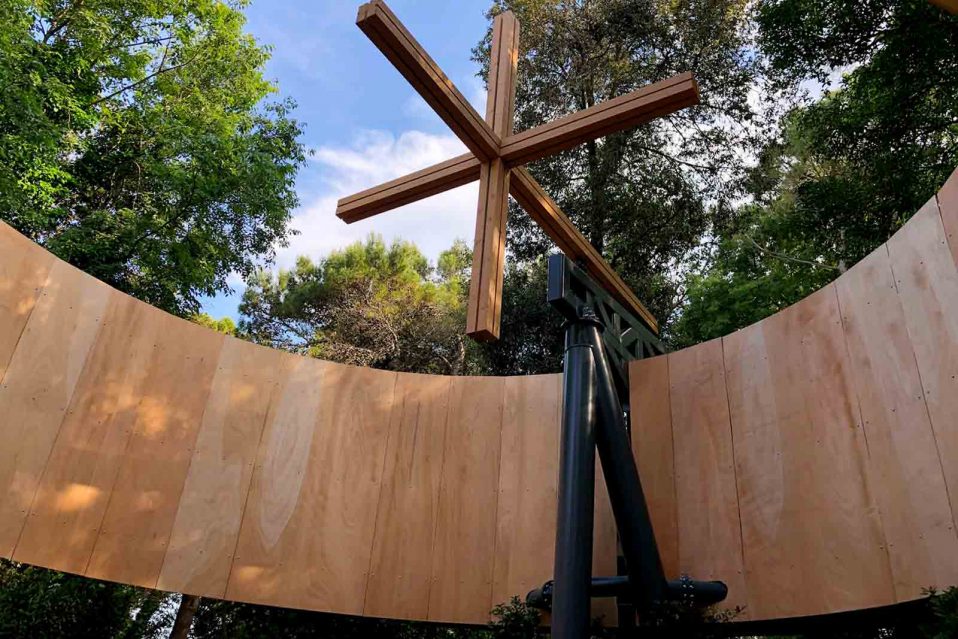 Il padiglione Vaticano alla Biennale è una Via Crucis di architetti di fama (o affamati)… ma il sacro dov’è? Ovvero: discorsi con Fabio Mariani contro l’edilizia-vaso da notte