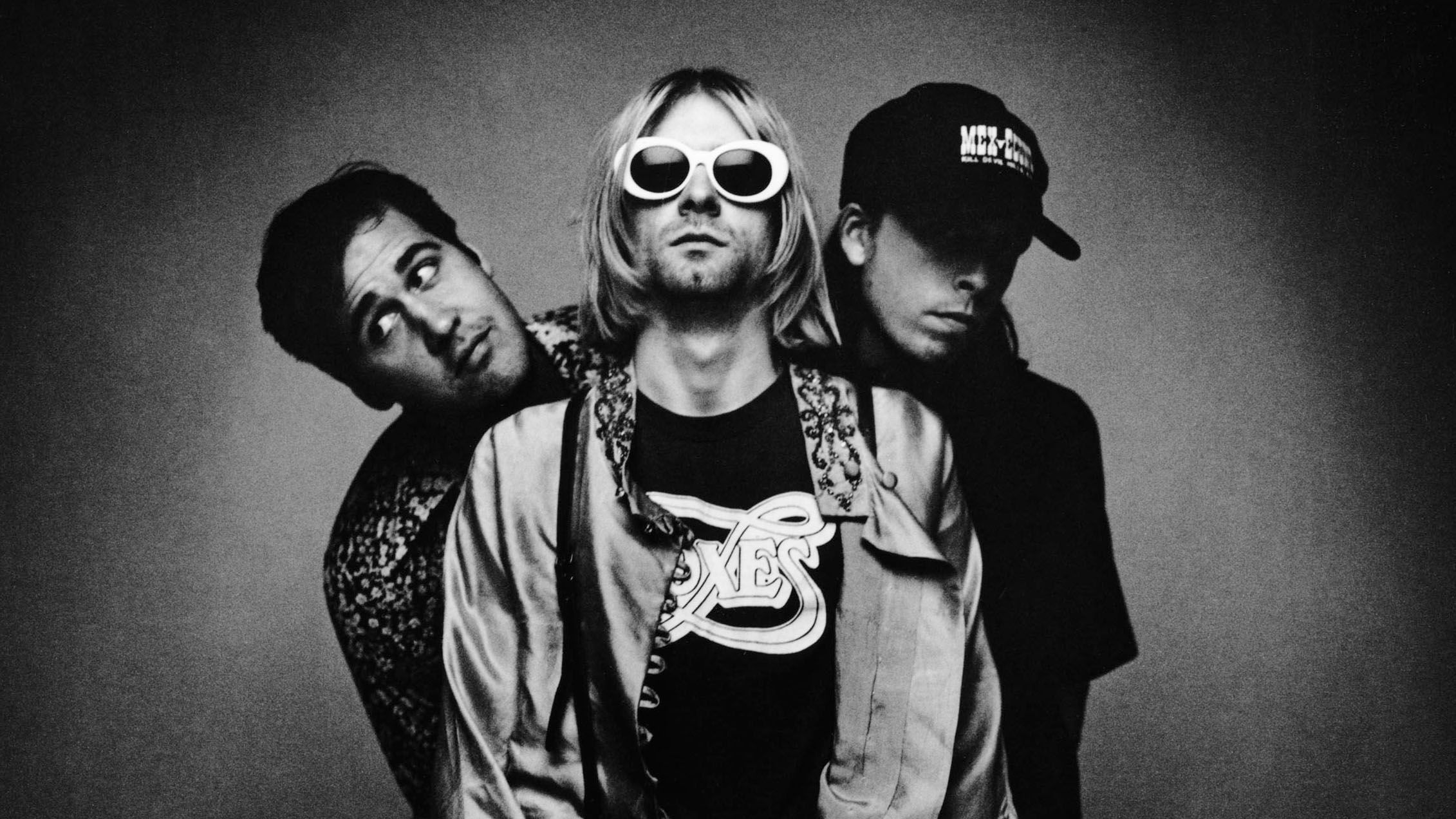Ecco perché continuiamo ad amare i Nirvana (in ogni caso, meglio ascoltare “All Apologies”): Matteo Fais dialoga con Paolo Giovanazzi, che non ha scritto la solita biografia di Cobain & Co.