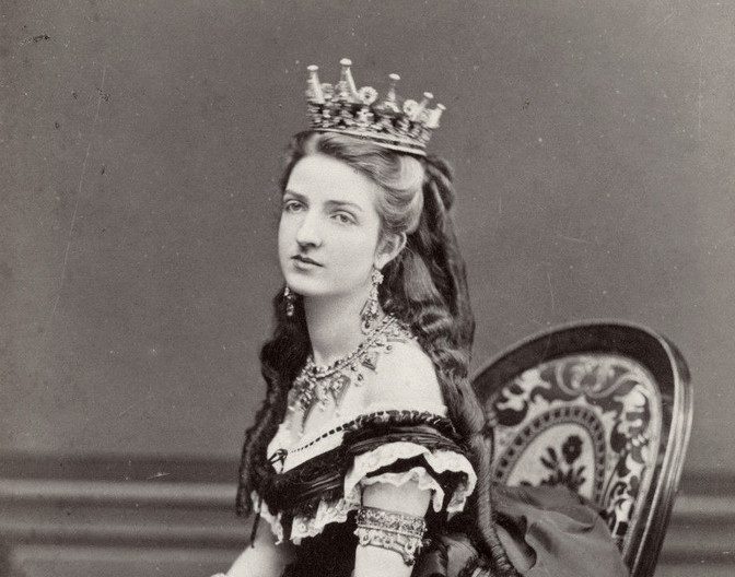 Mecenate e spendacciona, audace e inflessibile: storia di Margherita di Savoia, la regina leggendaria a cui fu dedicata la pizza