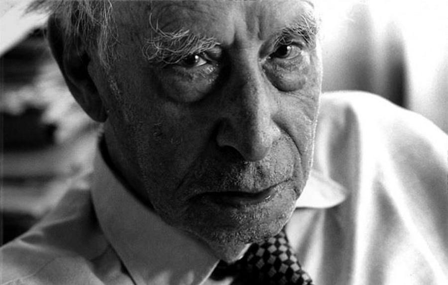 “Ti chiedo perdono di essere nato. Di esserci, di infliggere una macula alla purezza del creato”. Mario Luzi, il poeta fondamentale. Dialogo con Daniele Piccini