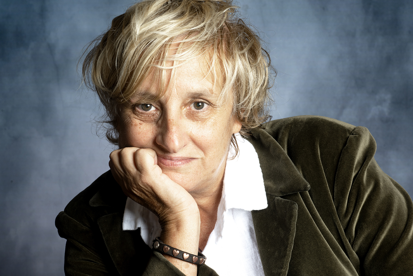 “Gli uomini cercano l’occasione, le donne affrontano l’imprevisto”: Manuela Diliberto dialoga con Margherita Dogliani