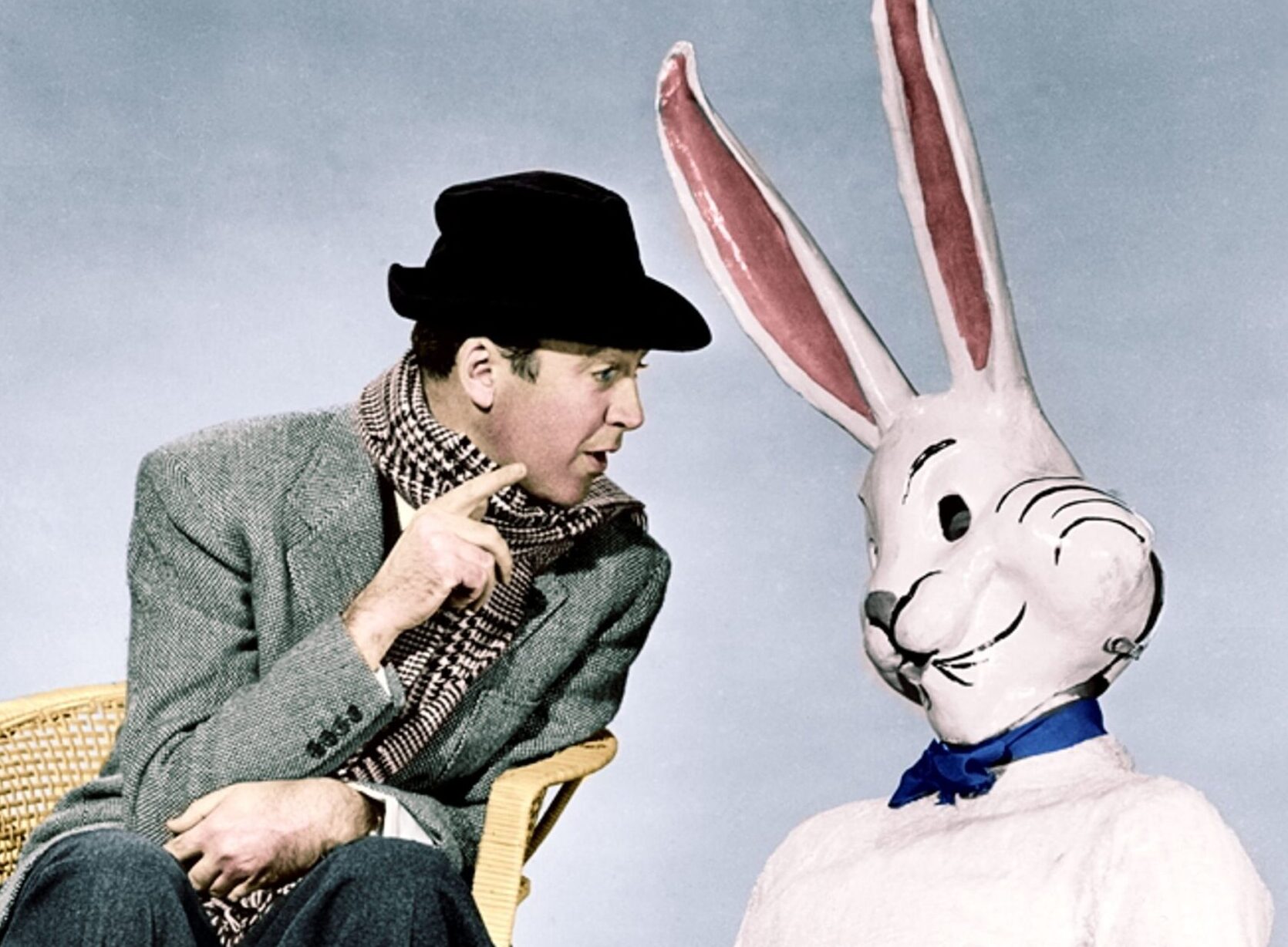 Elogio di “Harvey”, il coniglio invisibile, e del Signor Dowd: insegnano che la follia è santa