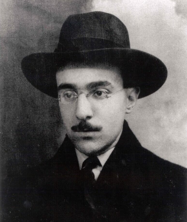 “L’enigma di vivere”. Pessoa o del poeta come teosofo